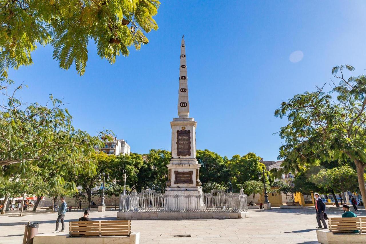 Mitjana Plaza Malaga Center Apartment Exterior foto